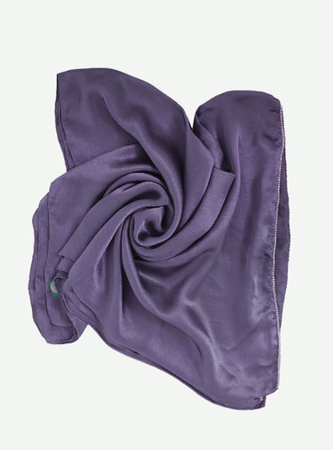 Nelle Scarf